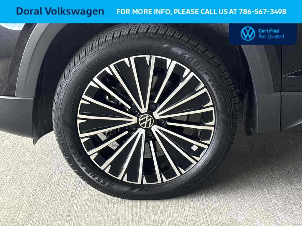 Thumbnail: 2025 Volkswagen Taos - 11