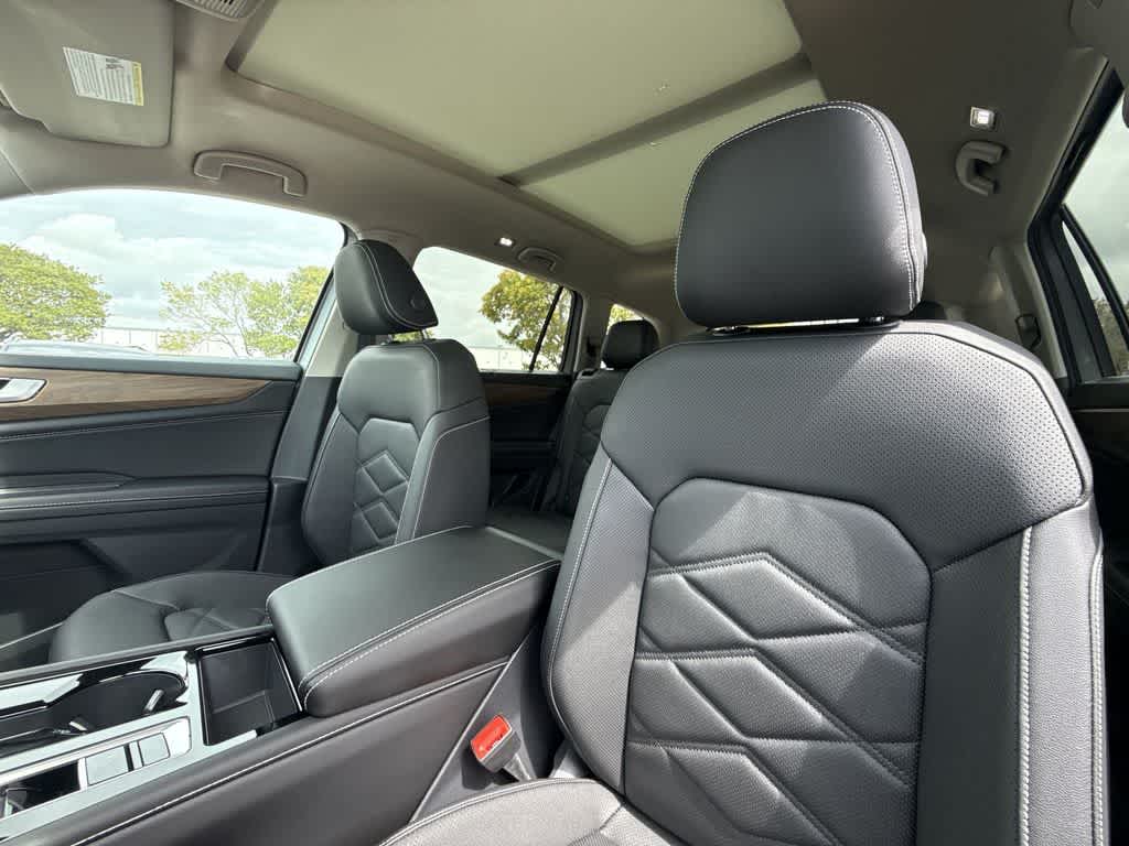 Thumbnail: 2026 Volkswagen Atlas - 14