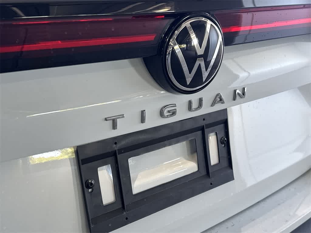 Thumbnail: 2026 Volkswagen Tiguan - 10
