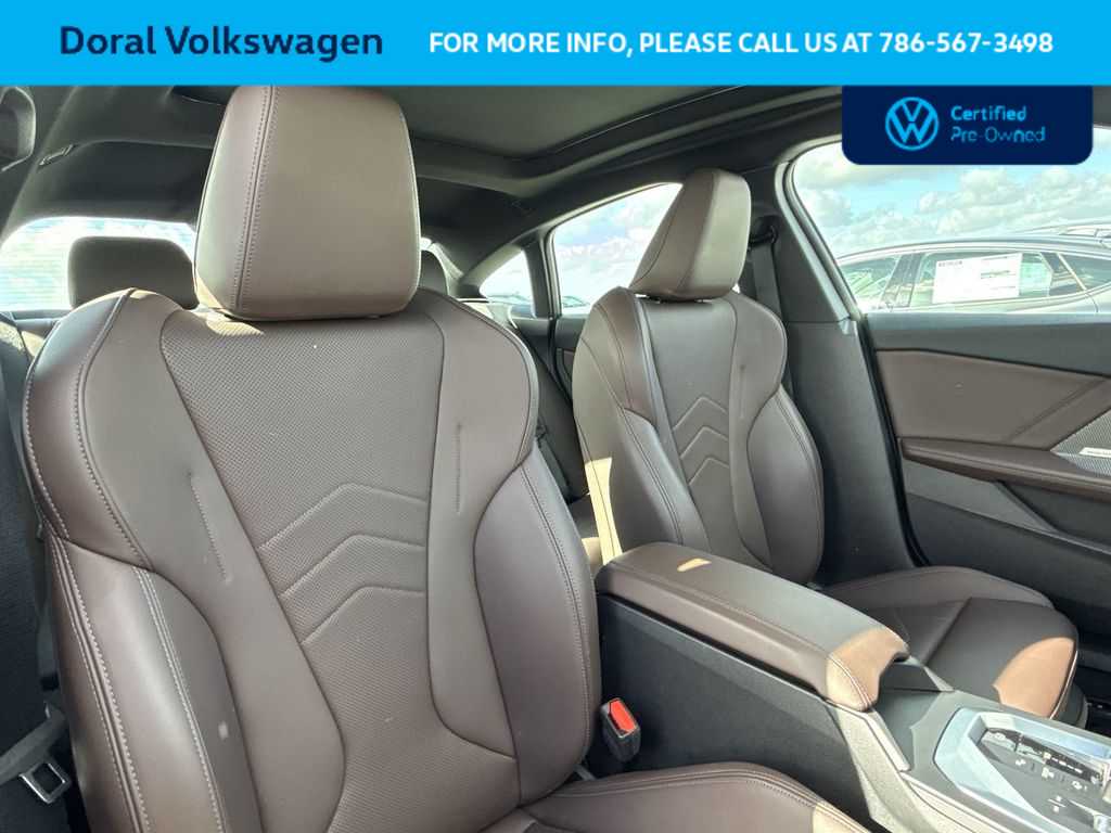 Thumbnail: 2025 BMW 2 Series - 27