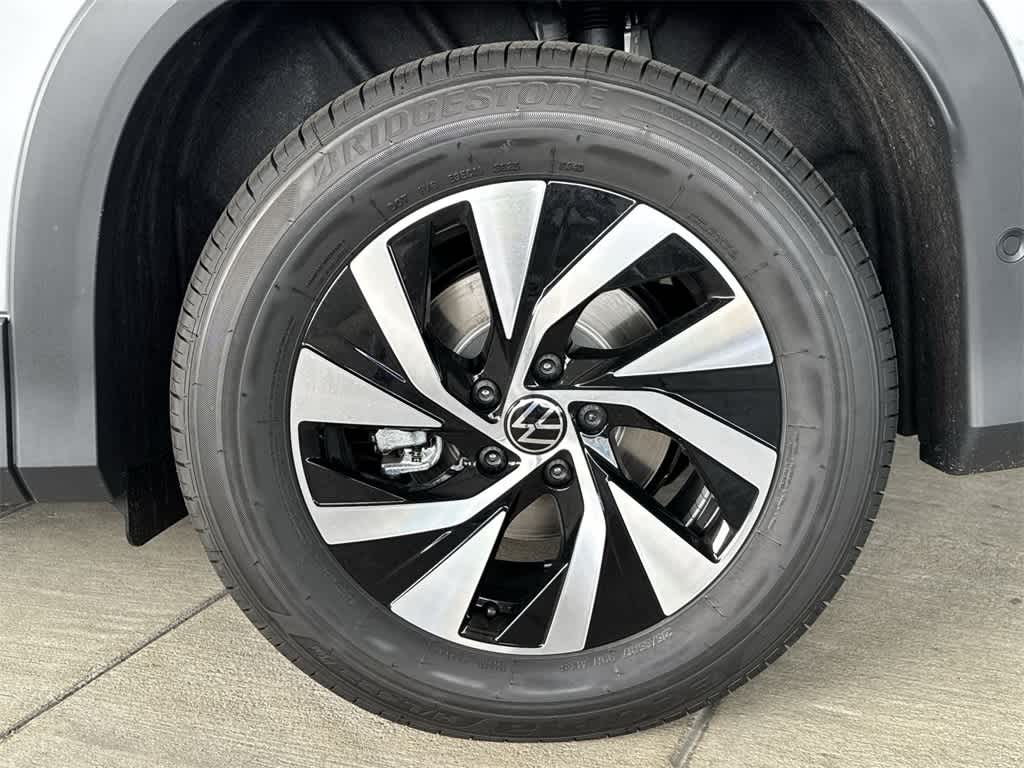 Thumbnail: 2026 Volkswagen Tiguan - 11