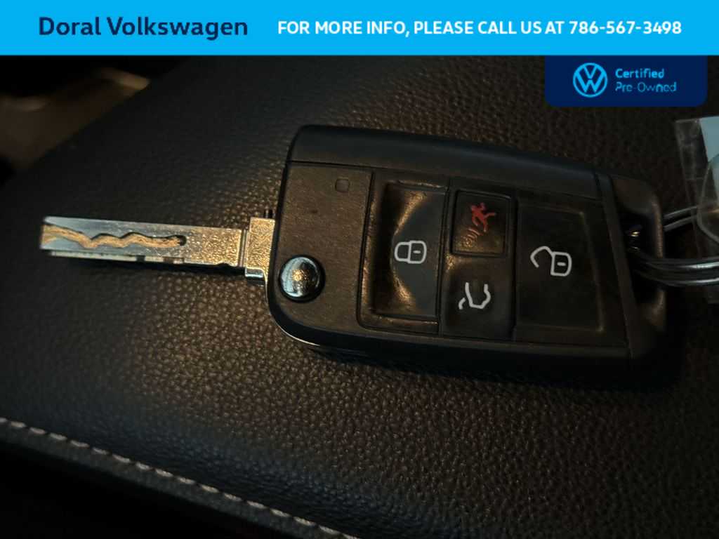 Thumbnail: 2023 Volkswagen Jetta - 28