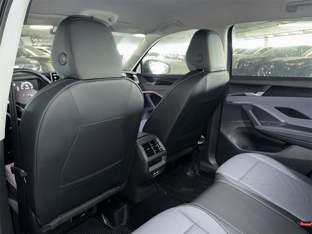 Thumbnail: 2026 Volkswagen Tiguan - 23