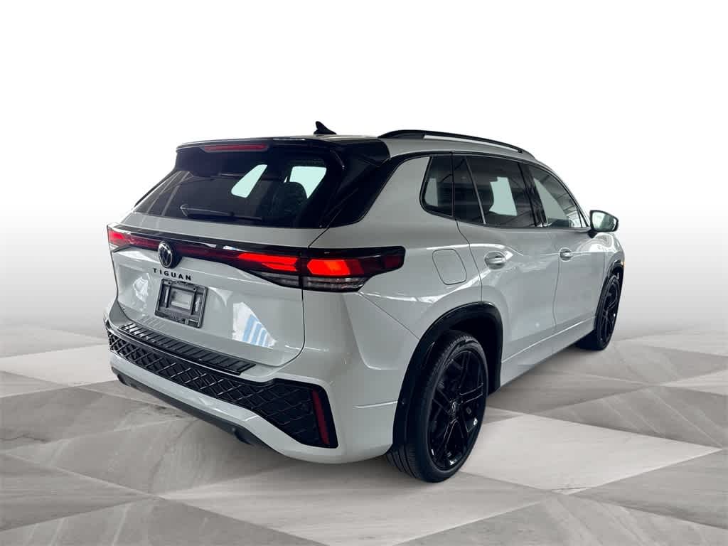 Thumbnail: 2026 Volkswagen Tiguan - 8