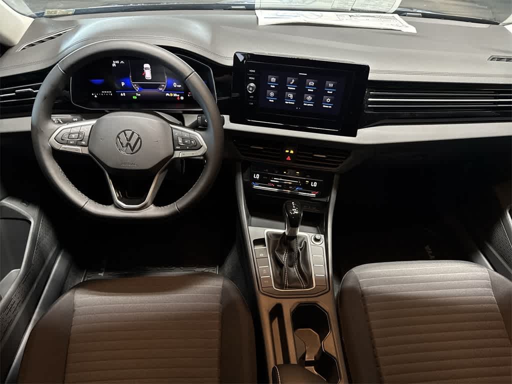 Thumbnail: 2025 Volkswagen Jetta - 24
