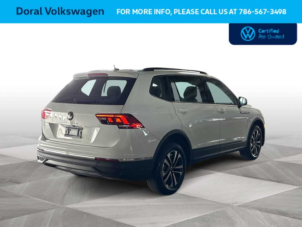 Thumbnail: 2023 Volkswagen Tiguan - 8