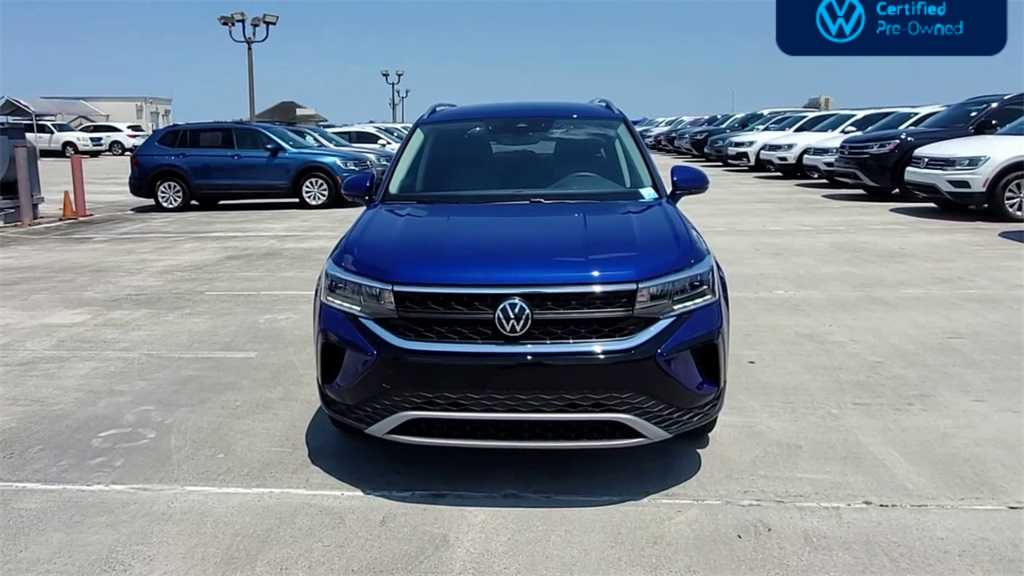 Thumbnail: 2023 Volkswagen Taos - 3