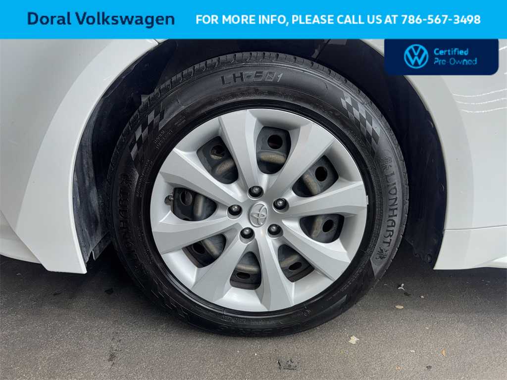 Thumbnail: 2023 Toyota Corolla - 10