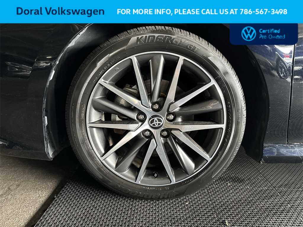 Thumbnail: 2023 Toyota Camry - 10