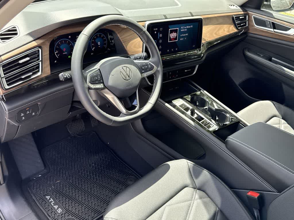 Thumbnail: 2026 Volkswagen Atlas - 13