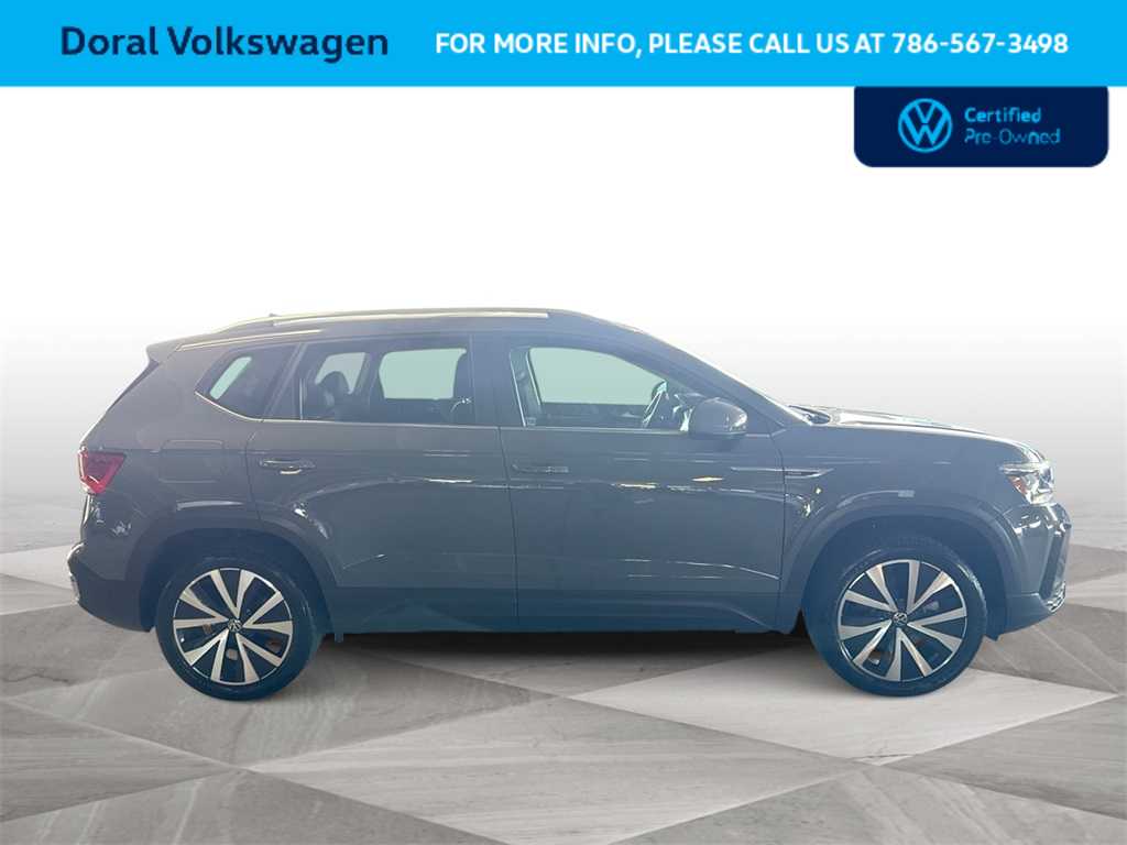 Thumbnail: 2023 Volkswagen Taos - 9