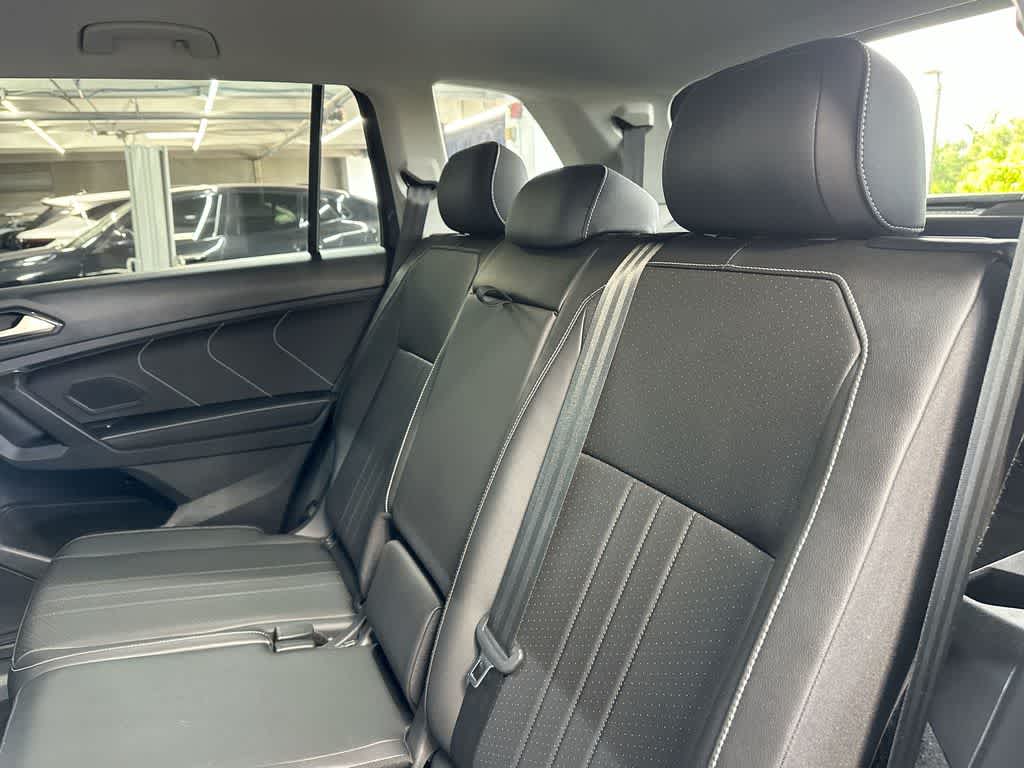 Thumbnail: 2023 Volkswagen Tiguan - 22