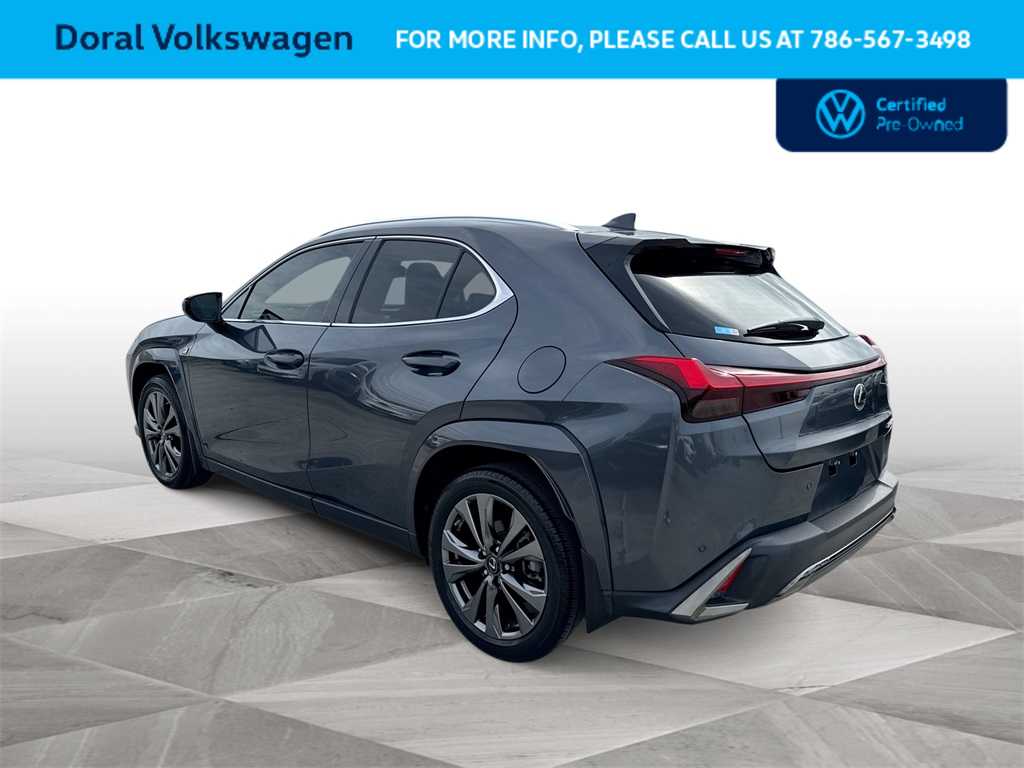 Thumbnail: 2022 Lexus UX - 6