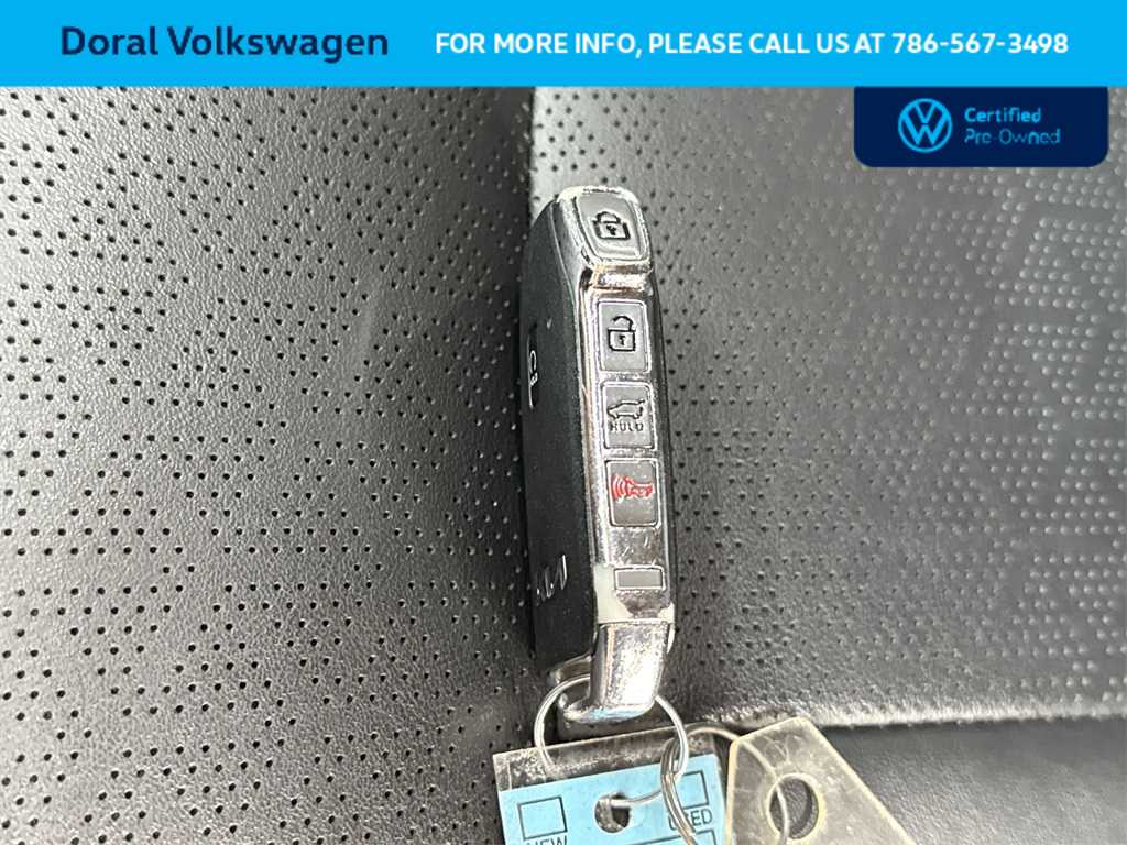 Thumbnail: 2023 Kia Sorento - 28