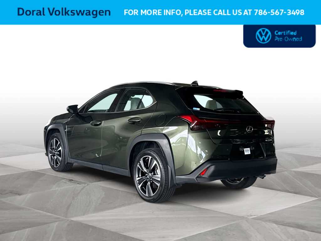 Thumbnail: 2024 Lexus UX - 6