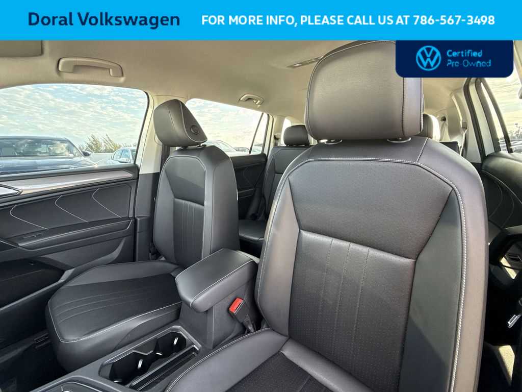 Thumbnail: 2023 Volkswagen Tiguan - 14