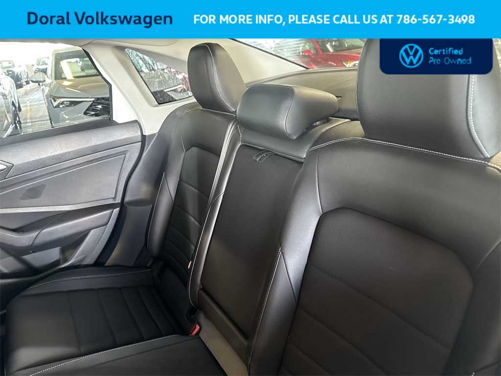 Thumbnail: 2023 Volkswagen Jetta - 22