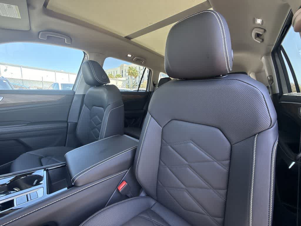 Thumbnail: 2026 Volkswagen Atlas - 14