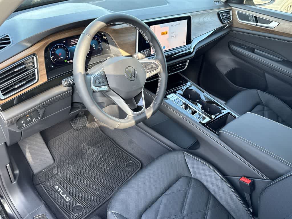 Thumbnail: 2026 Volkswagen Atlas - 13
