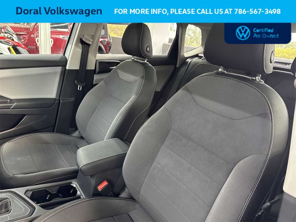 Thumbnail: 2022 Volkswagen Taos - 14