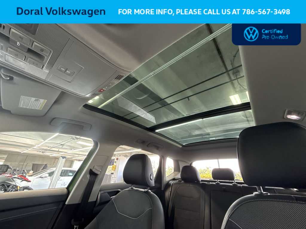 Thumbnail: 2025 Volkswagen Taos - 16