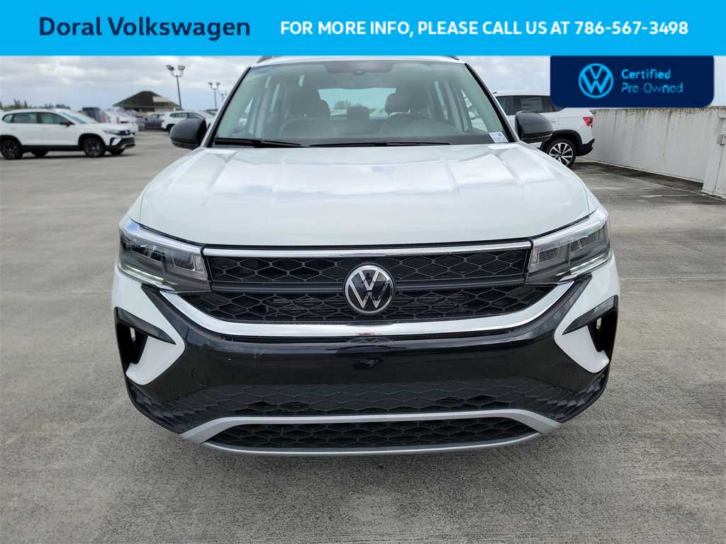 Thumbnail: 2023 Volkswagen Taos - 10