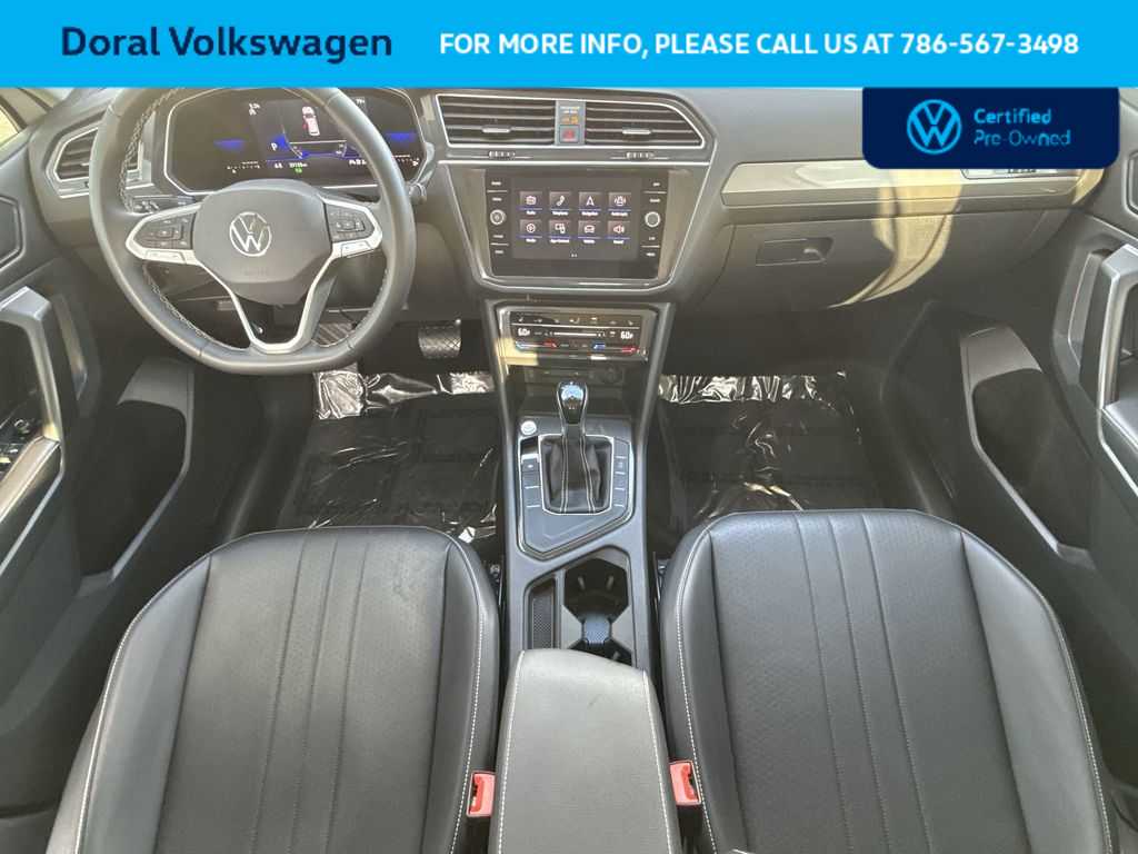 Thumbnail: 2023 Volkswagen Tiguan - 24