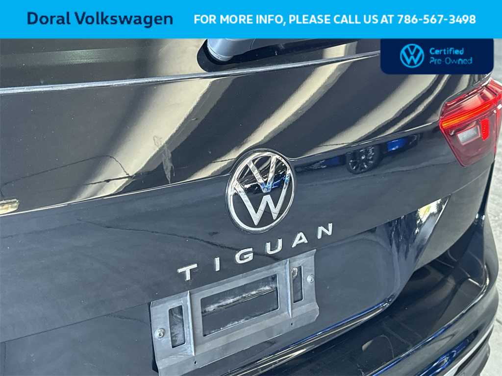 Thumbnail: 2023 Volkswagen Tiguan - 11