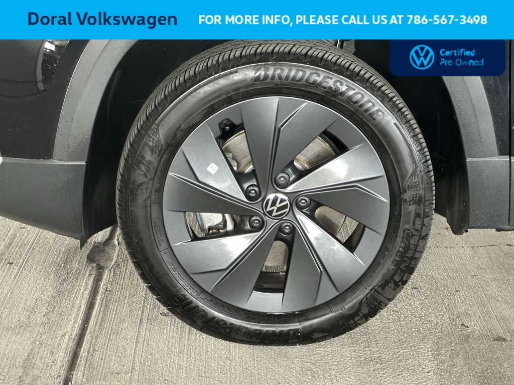 Thumbnail: 2025 Volkswagen Taos - 11