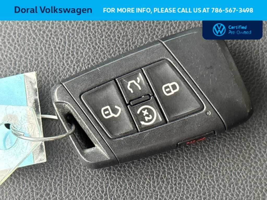 Thumbnail: 2023 Volkswagen Tiguan - 28