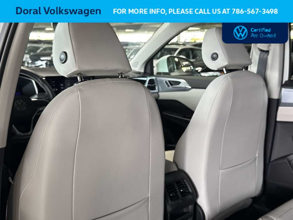 Thumbnail: 2025 Volkswagen Taos - 23