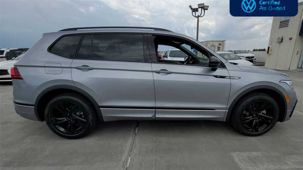 Thumbnail: 2023 Volkswagen Tiguan - 2
