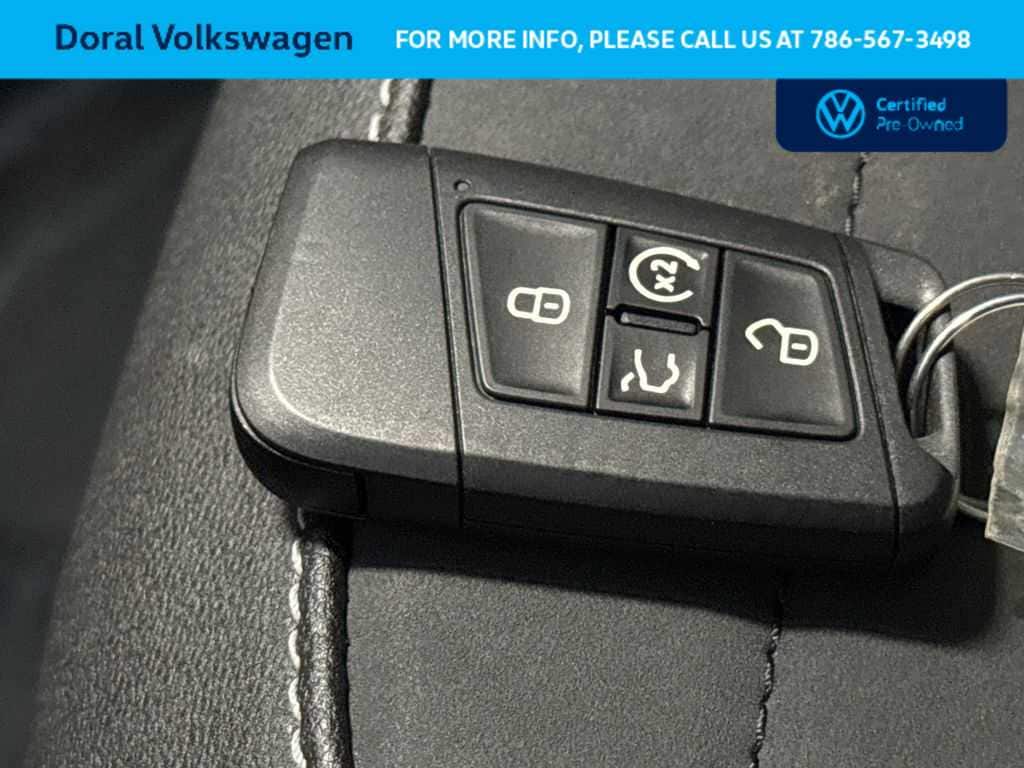 Thumbnail: 2025 Volkswagen Taos - 28