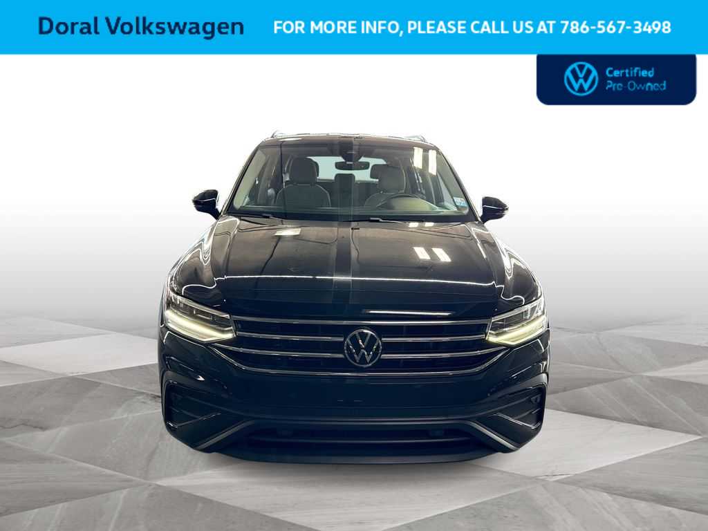 Thumbnail: 2023 Volkswagen Tiguan - 3