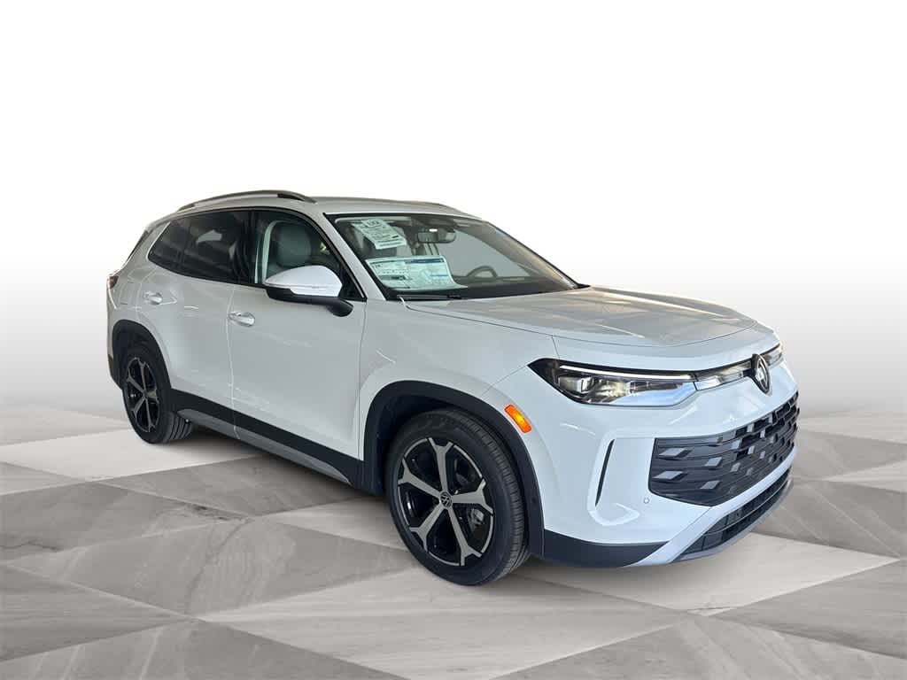 New 2026 Volkswagen Tiguan SE SUV