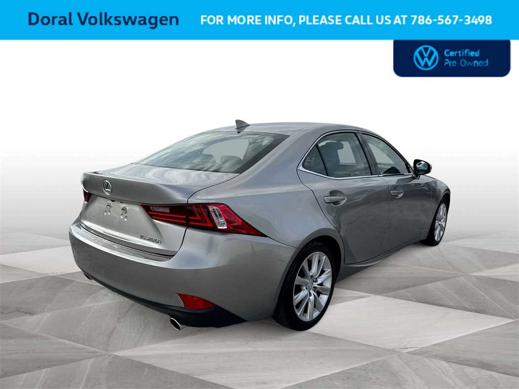 Thumbnail: 2016 Lexus IS - 8