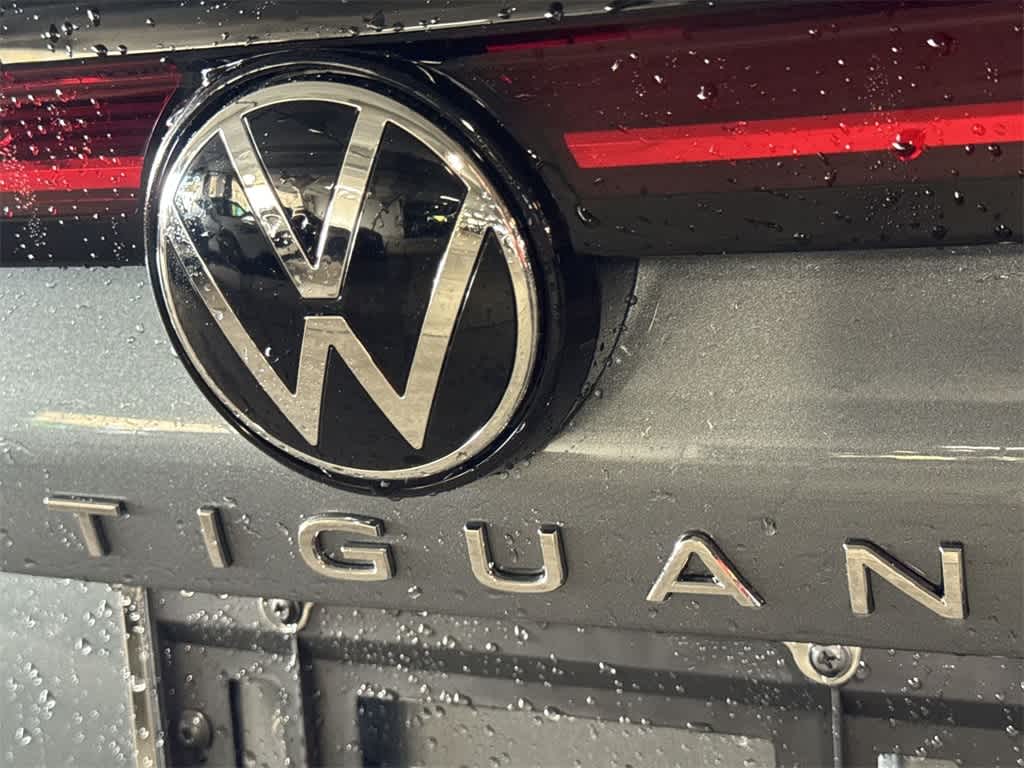 Thumbnail: 2025 Volkswagen Tiguan - 10