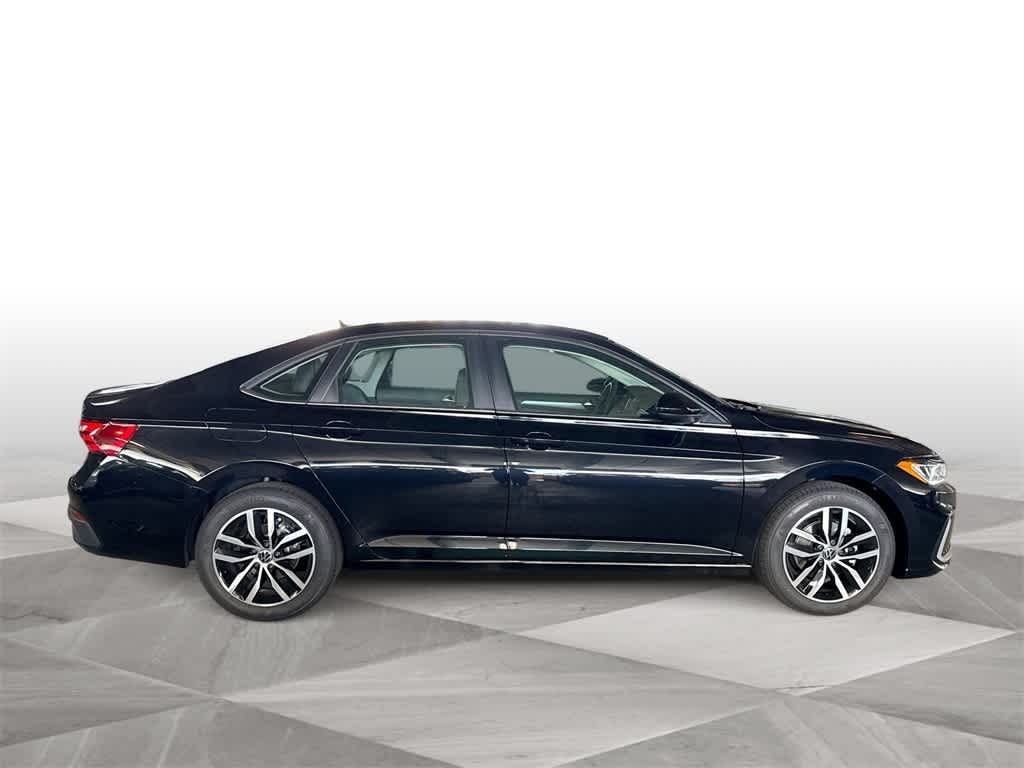 Thumbnail: 2026 Volkswagen Jetta - 9