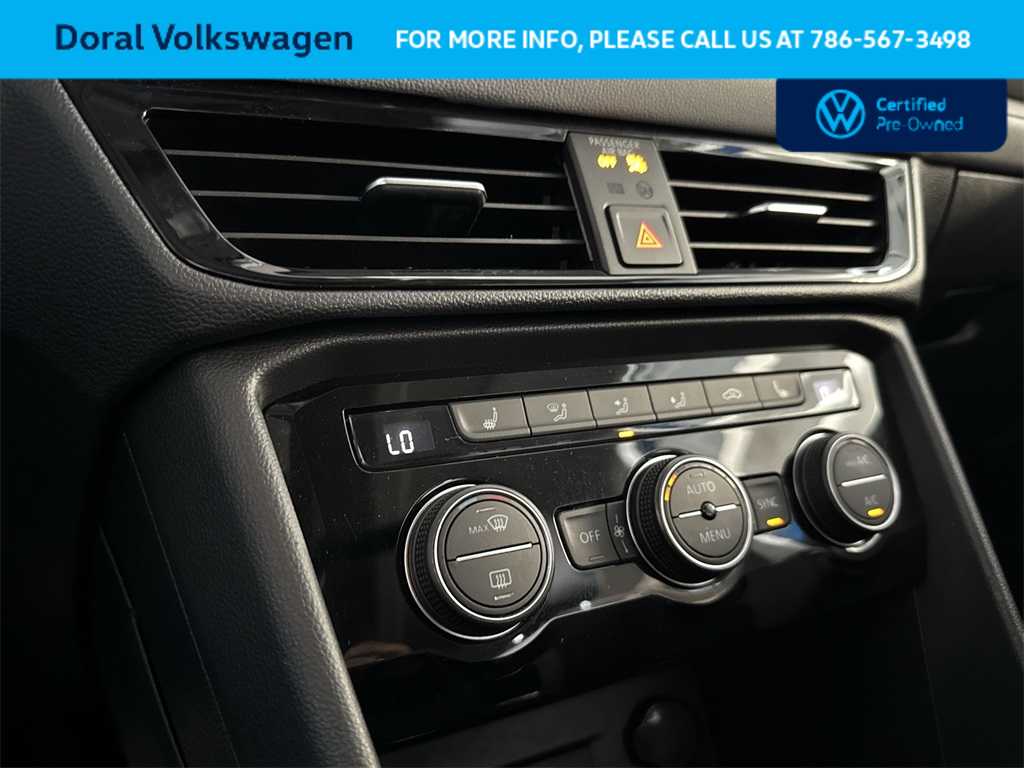 Thumbnail: 2022 Volkswagen Taos - 20