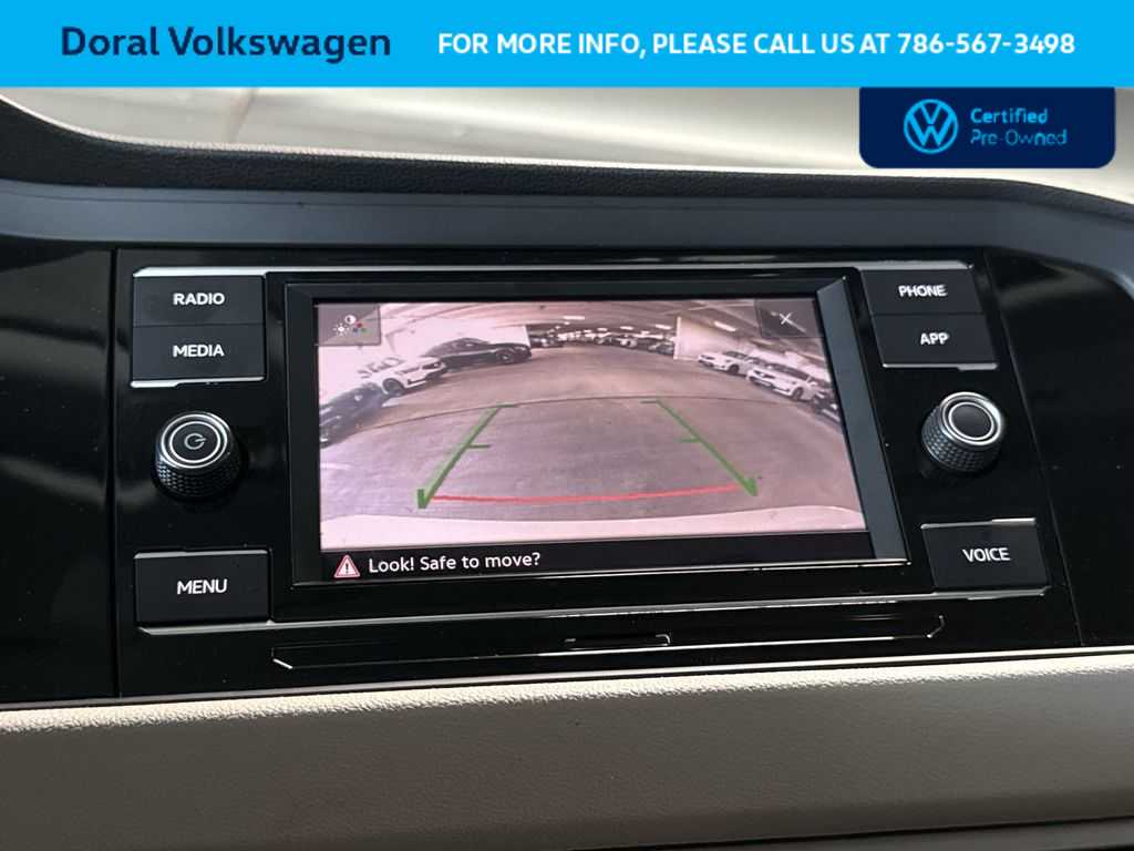 Thumbnail: 2024 Volkswagen Jetta - 19
