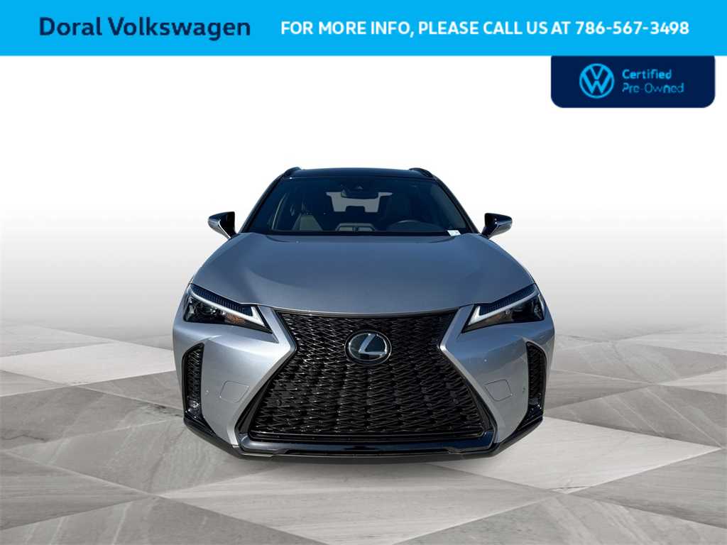 Thumbnail: 2024 Lexus UX - 3