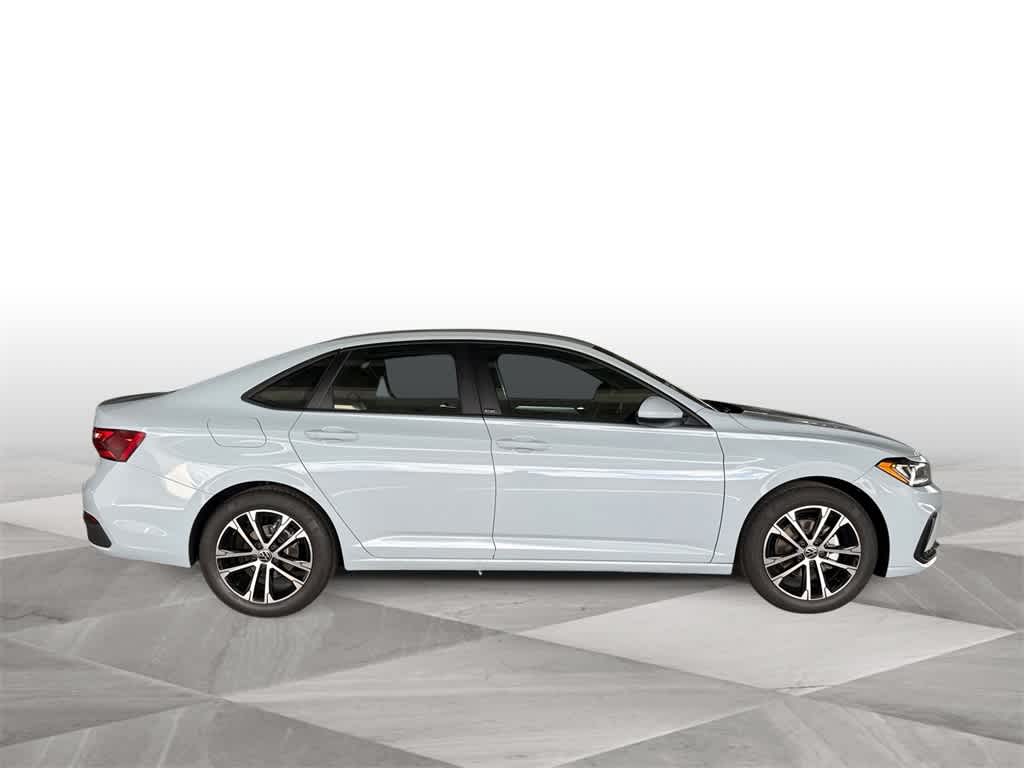 Thumbnail: 2026 Volkswagen Jetta - 9