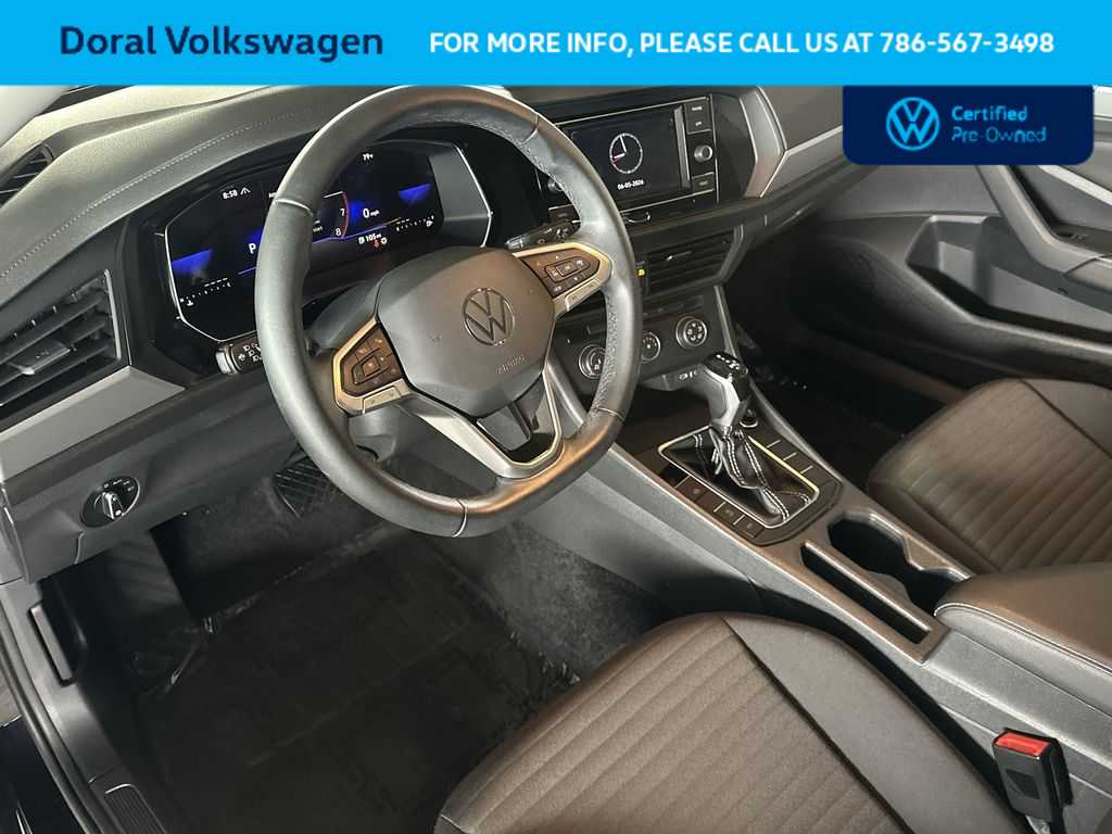 Thumbnail: 2023 Volkswagen Jetta - 13