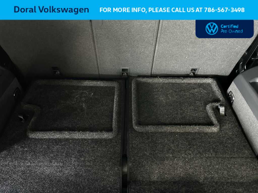 Thumbnail: 2022 Volkswagen Tiguan - 25