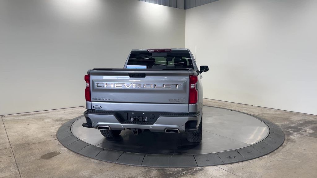 2024 Chevrolet Silverado 1500 High Country photo 4