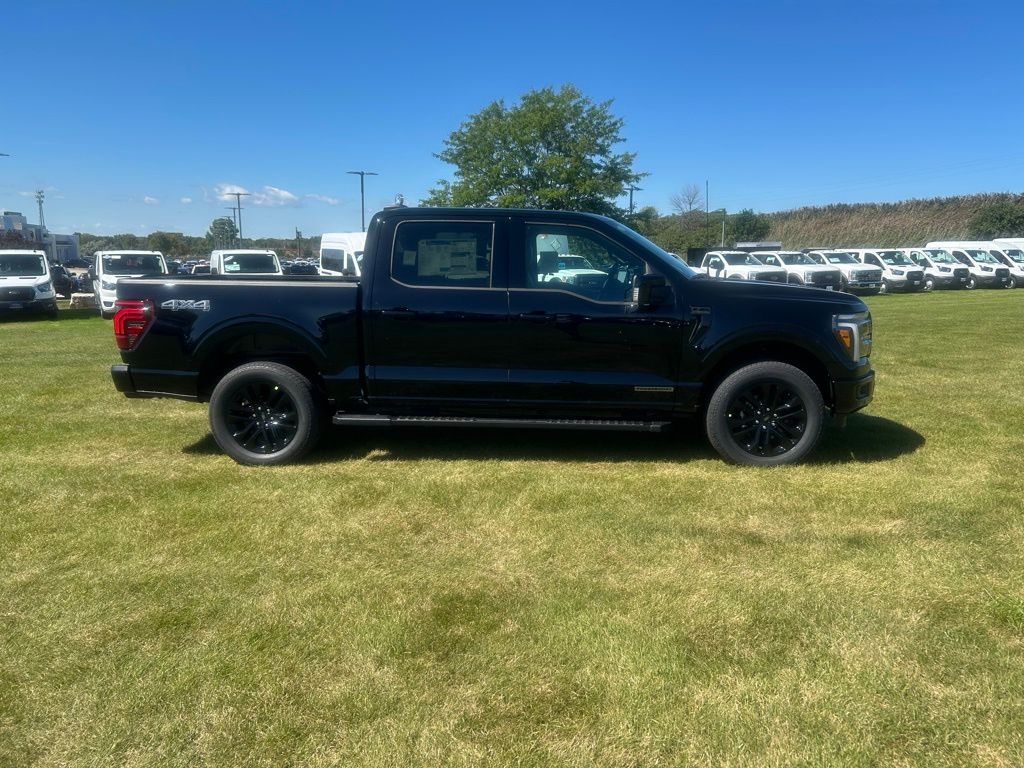 2025 Ford F-150 Lariat photo 4