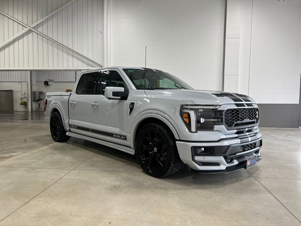 2025 Ford F-150 Lariat photo 2