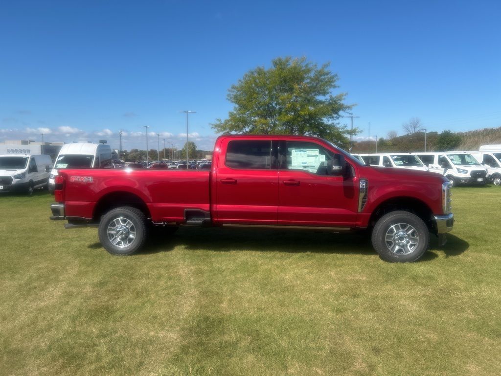 2026 Ford F-350 photo 2