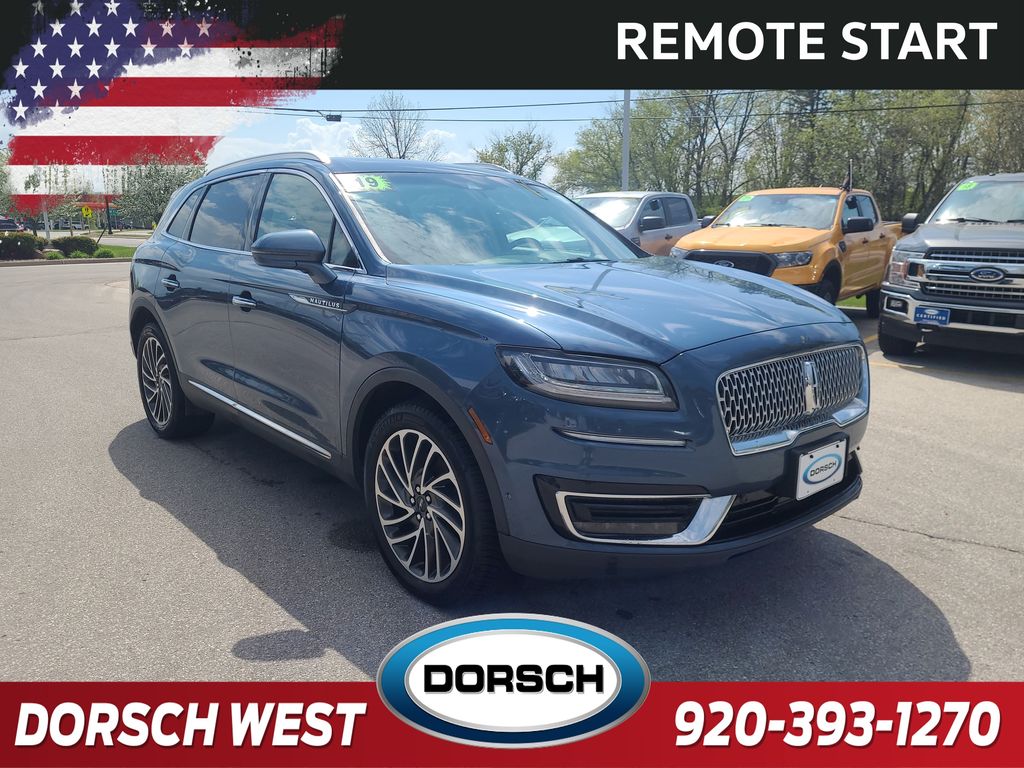 Used 2019 Lincoln Nautilus Reserve with VIN 2LMPJ8LP0KBL33593 for sale in Green Bay, WI