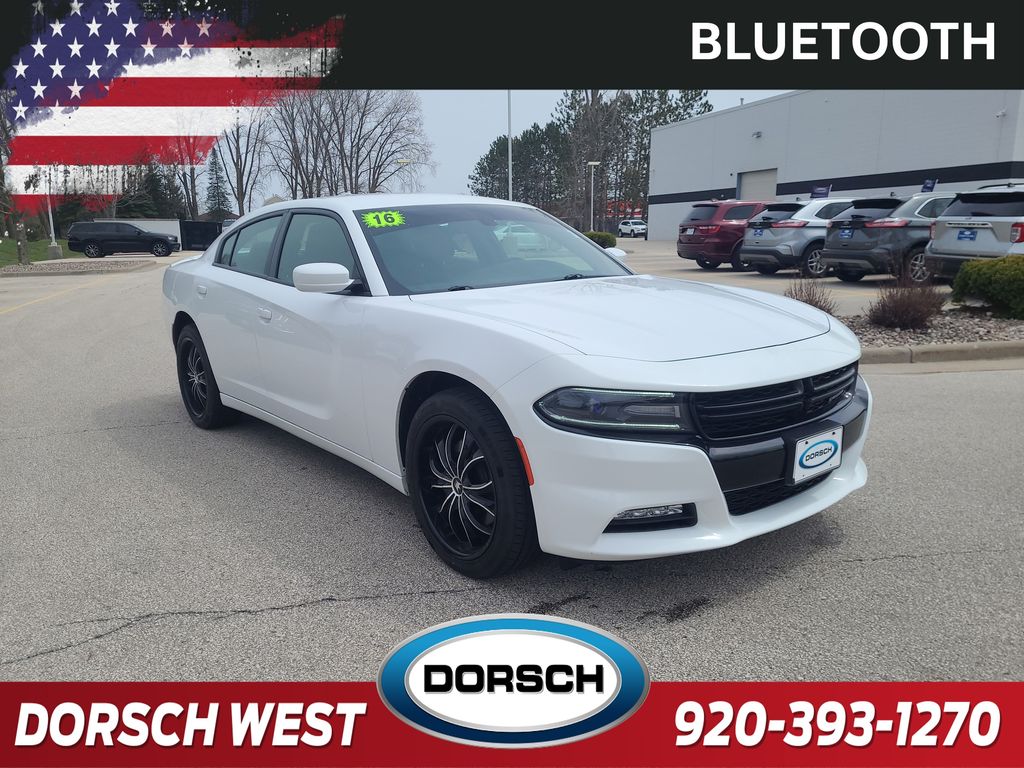 Used 2016 Dodge Charger SXT with VIN 2C3CDXJG9GH144498 for sale in Green Bay, WI